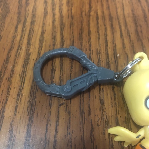 FNAF Chica keychain - Picture 4 of 4